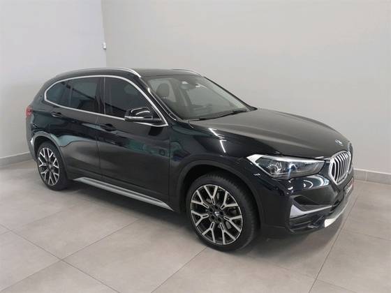 BMW X1 2.0 16V TURBO ACTIVEFLEX SDRIVE20I X-LINE 4P AUTOMÁTICO BMW X1 2.0 16V TURBO ACTIVEFLEX SDRIVE20I X-LINE 4P AUTOMÁTICO
